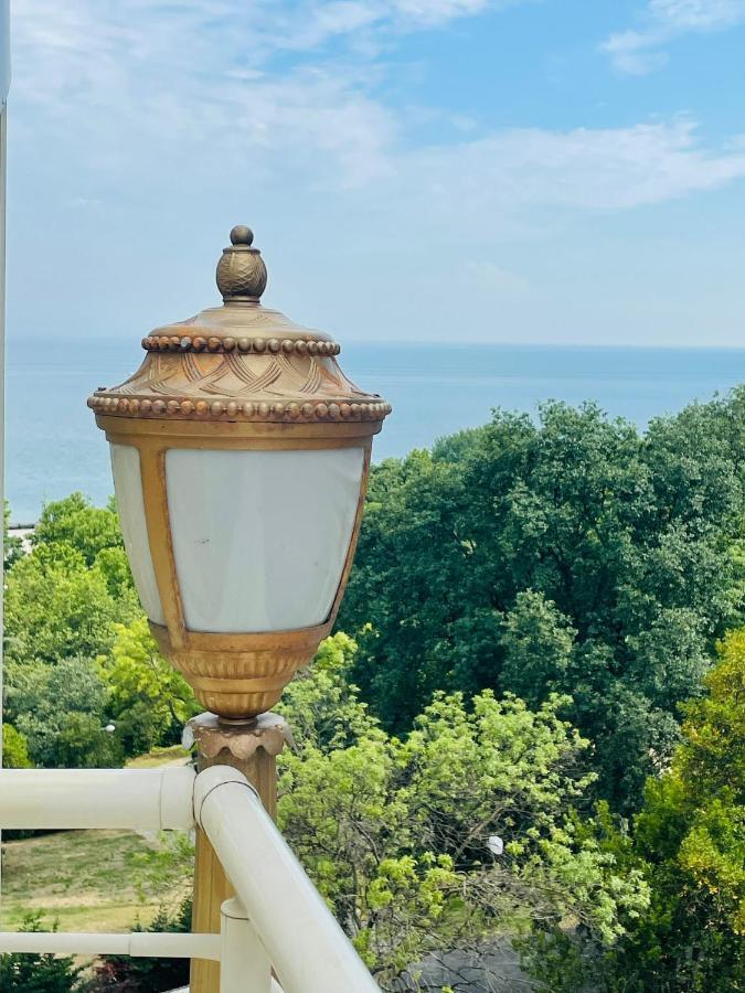 Emirhan Palace Hotel Istanbul Bagian luar foto