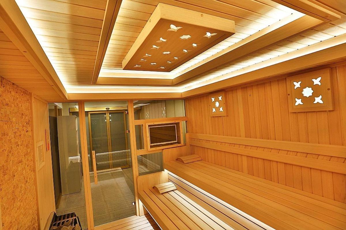 Emirhan Palace Hotel Istanbul Bagian luar foto