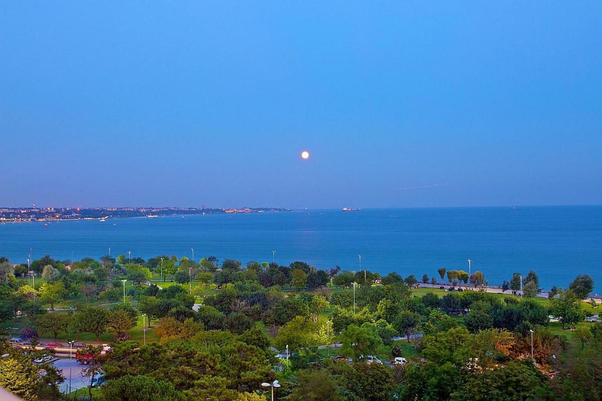 Emirhan Palace Hotel Istanbul Bagian luar foto